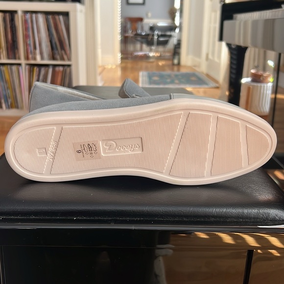 Dooeys hard sole slippers - Picture 5 of 7